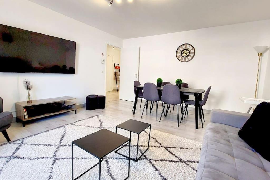 Cosy Home 2, 2 Chambres, 6 Personnes, 3 Min Gare, Parking Cergy Exterior foto