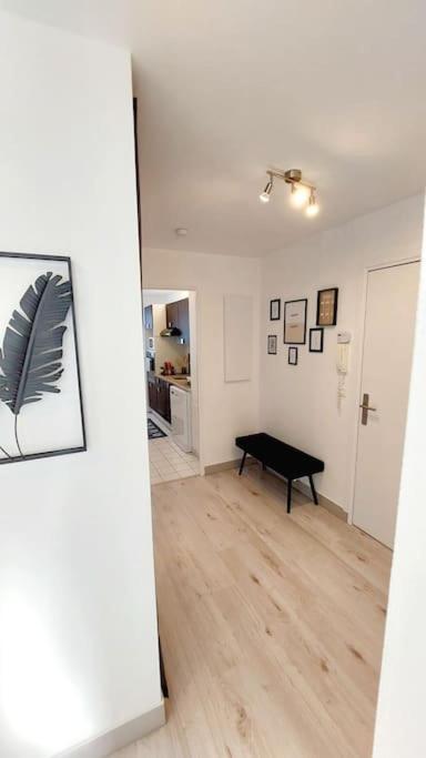 Cosy Home 2, 2 Chambres, 6 Personnes, 3 Min Gare, Parking Cergy Exterior foto