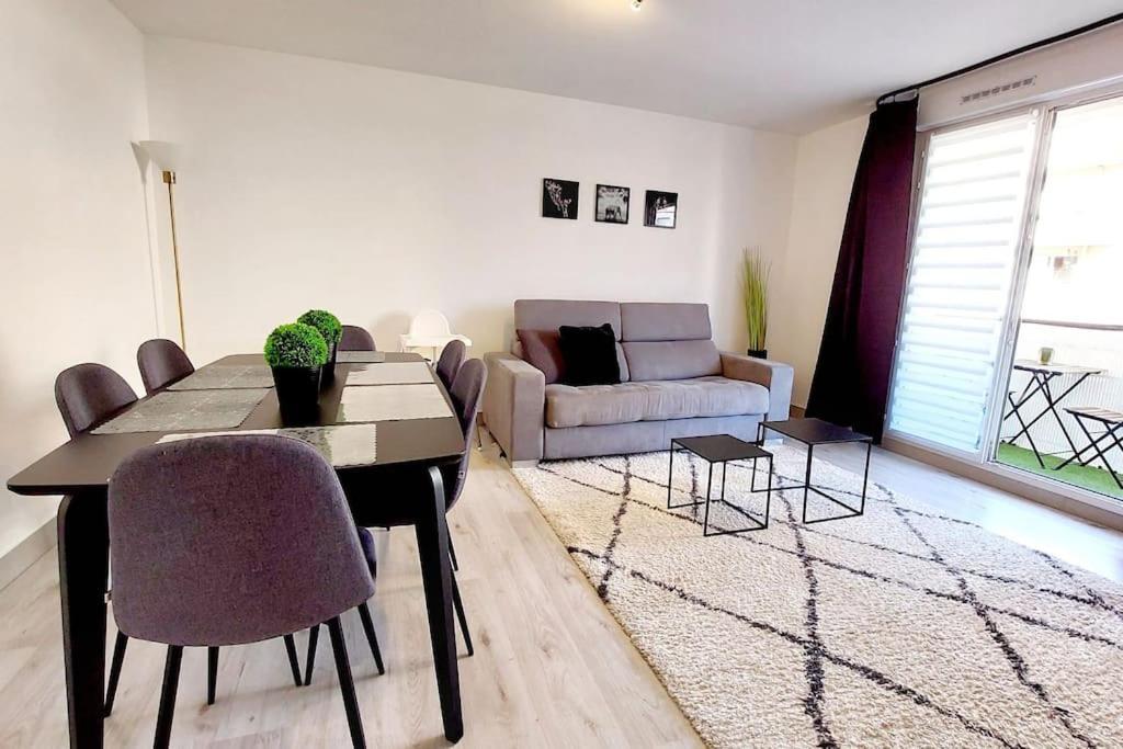 Cosy Home 2, 2 Chambres, 6 Personnes, 3 Min Gare, Parking Cergy Exterior foto