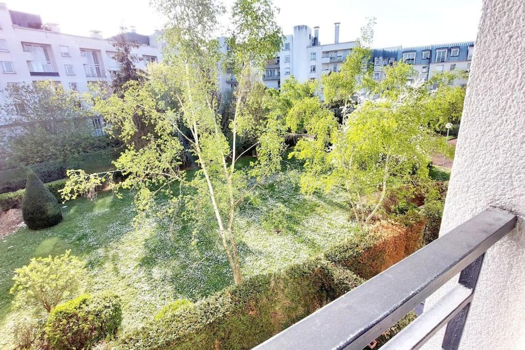 Cosy Home 2, 2 Chambres, 6 Personnes, 3 Min Gare, Parking Cergy Exterior foto